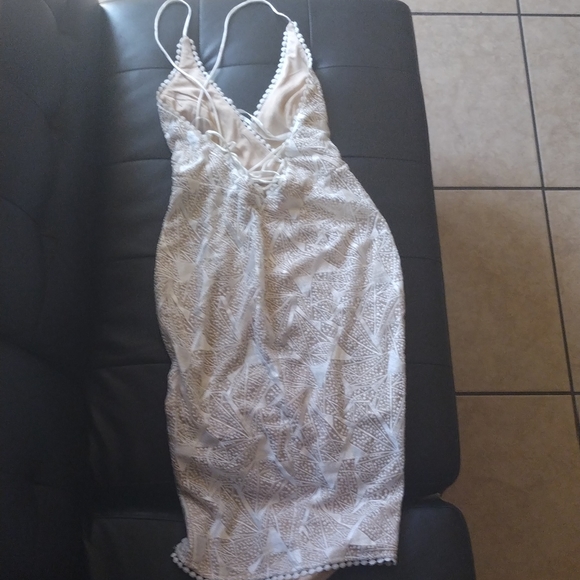 Dress - Picture 2 of 2